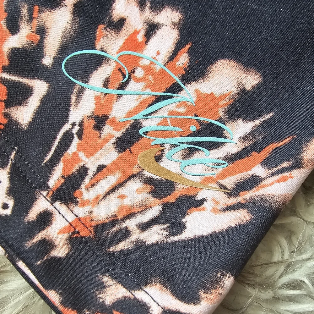 Tie dye Yoga Nike Outfit - Picture 3 of 11